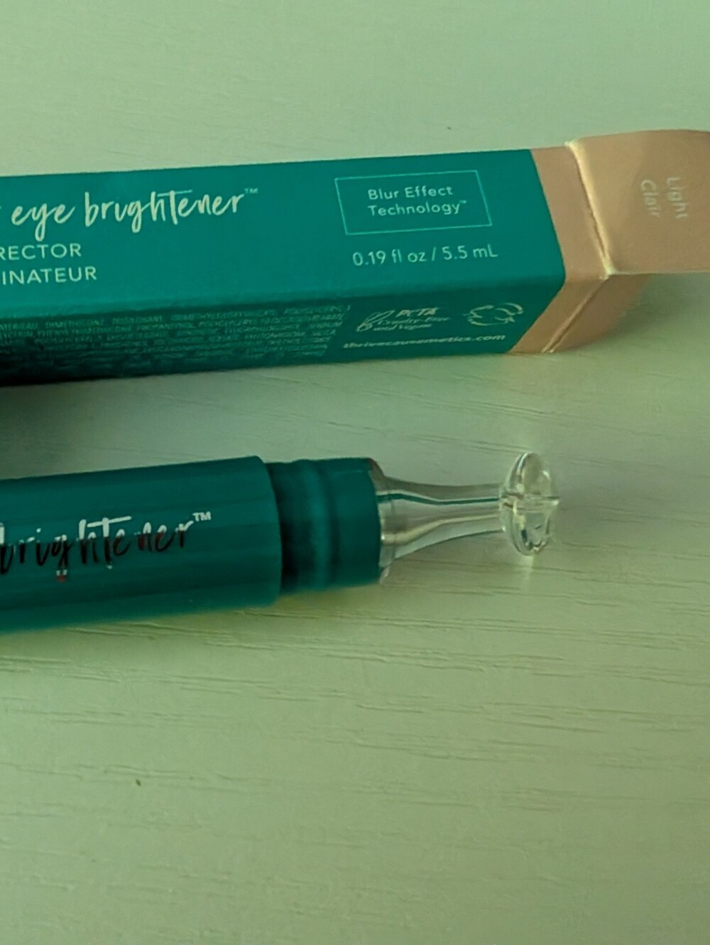thrive causemetics Under Eye Brightener - LIGHT